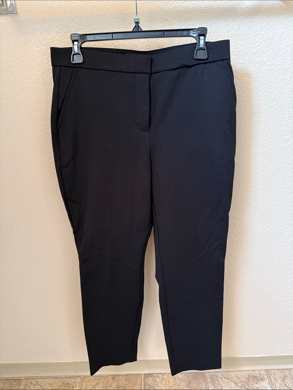 Banana Republic Black Cropped Ponte Pants